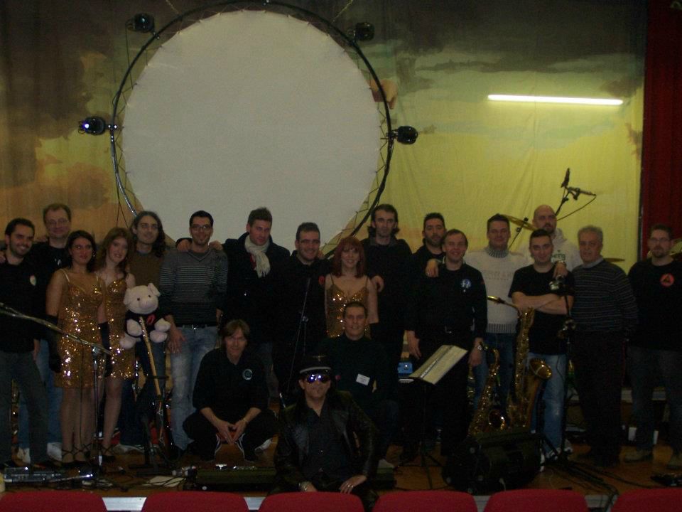 SHINE al completo