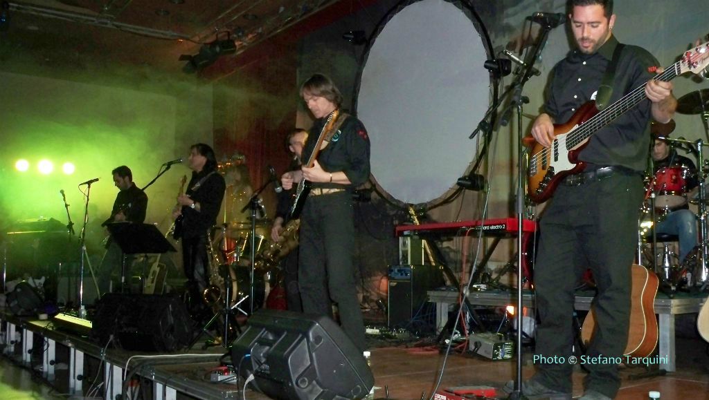 live 27 Nov.