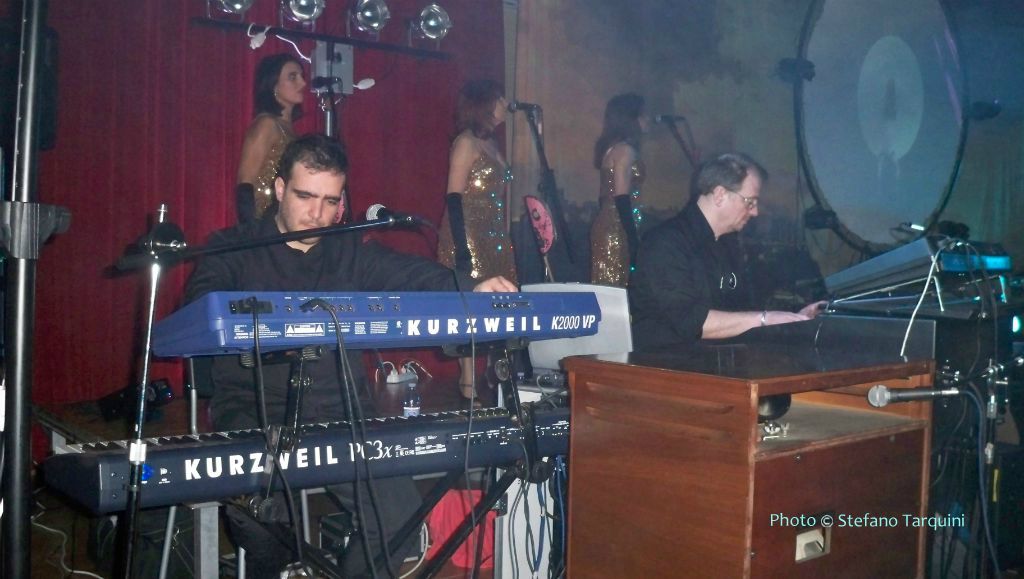 live 27 Nov.