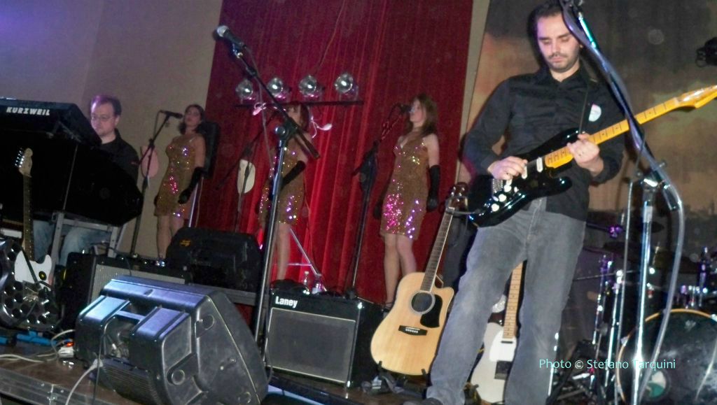 live 27 Nov.
