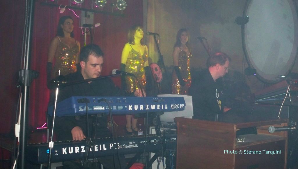 live 27 Nov.