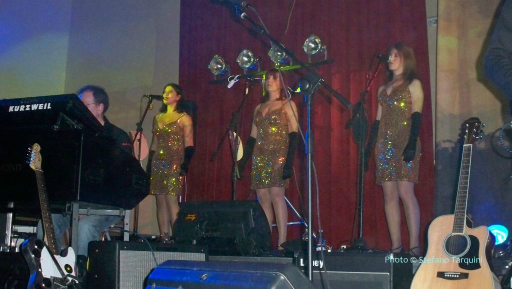 live 27 Nov.